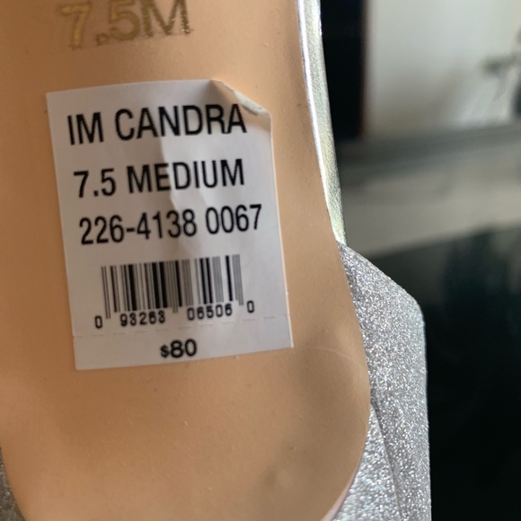 Shoes - Picture 4 of 5